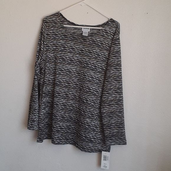 Bon Worth Tops - NWT Bon worth blouse L long sleeve black yellow gr